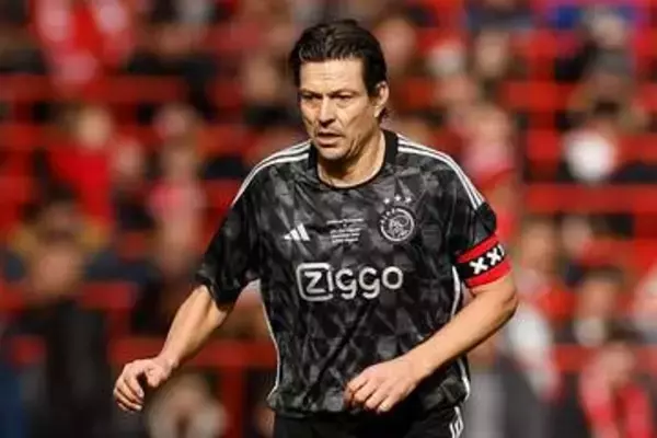 55歳でまさかの現役復帰　バルサやリバプールでプレー…海外報道「コーチから頼まれた」