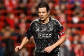 55歳でまさかの現役復帰　バルサやリバプールでプレー…海外報道「コーチから頼まれた」