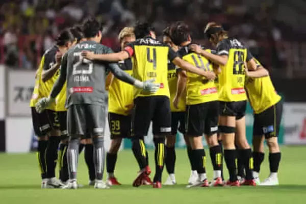 オール日本人で「期待しかない」　7番&10番不在も…柏の新体制が発表、開幕が「待ち遠しい」