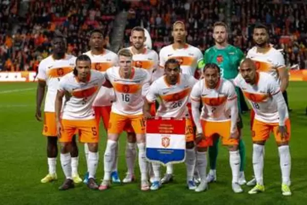 オランダ代表のW杯ユニは「特別仕様だ」　歴代で最も鮮やかな1着…研究家も注目