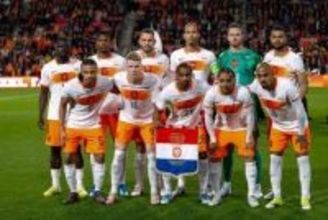 オランダ代表のW杯ユニは「特別仕様だ」　歴代で最も鮮やかな1着…研究家も注目