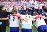 「日本代表の会場に現れた”怪物”「きてたのか！」　現地で観戦…勝利を呼び込んだ「素敵な背中」」の画像1