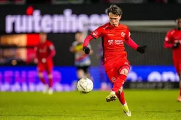 20歳日本人の「魔法のパス」　欧州で武者修行…長距離”ピンポイントパス”で「スーパーアシスト」