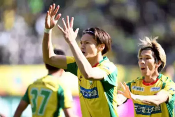 千葉が5949日ぶりJ1公式戦勝利　17年ぶりにJ1で千葉ダービー…セットプレーから柏を攻略