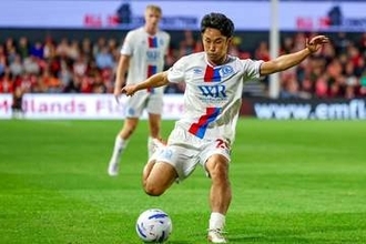 英日本人の衝撃ゴール「なんでここにいる」　代表OBも驚愕…29歳の活躍は「Jリーガーにとって刺激」