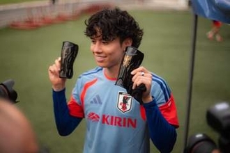 田中碧、輪島塗すね当てでW杯へ　被災地への思い胸に「ピッチ上で表現したい」