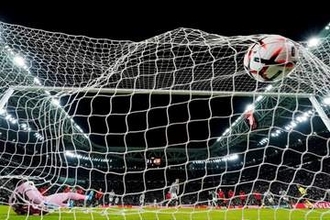 英4部でスーパープレー「ザイオンがこれするの見たい笑」　鮮烈アシスト…ファン衝撃「レベル高すぎだろ」