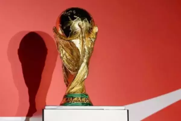 北中米W杯開幕まで約3か月　赤青緑の3色…芸術家コラボの大会公式ポスターが初公開