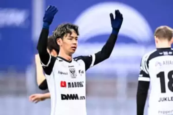 技ありの逆足弾「相当難易度は高い」　代表OB喝采…28歳欧州日本人は「ロマンがある」