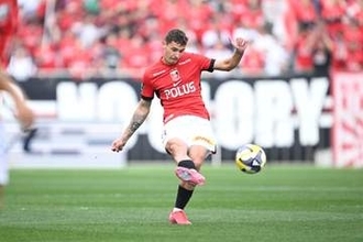 浦和が連敗を”7”でストップ　いきなりチーム戦術に変化…田中暫定監督が初陣で2-0勝利