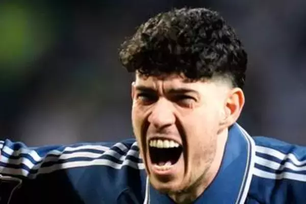 悪夢の一発レッド「これはさすがに」　判定に呆然…イタリア敗退で「一生夢に出てくる」