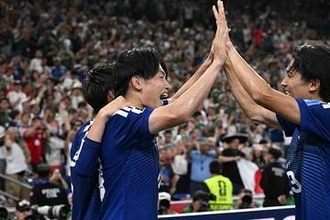 日本がW杯で衝撃弾「なんだこれ」　上田綺世の”理不尽”に驚愕「日本人がこんなシュート打てるのか」