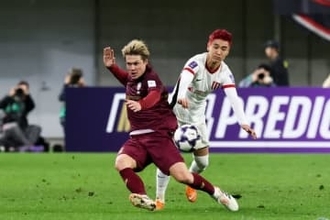 34歳の元日本代表が「とんでもない」　芸術的な一撃…スタジアムが沸いた「半端ない！！！」