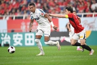 J1助っ人に衝撃「チートすぎておもろい」　強靭フィジカルにファン驚愕「ムキムキなのに足速い」