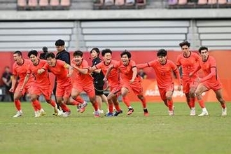 アジア大会男子サッカー、中国が銅メダル　ウズベクとのPK戦制す…2006年以来の表彰台