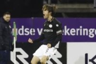 途中出場→同点弾の代表FWは「黄金の交代劇」　日本人コンビで…地元紙絶賛「チャンス掴んだ」