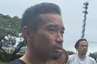長友佑都が異例の1時間ファンサービス　サイン、写真撮影の神対応…全体練習に初合流