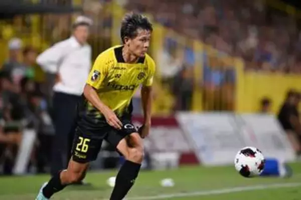 元日本代表DFがぶつかった「左サイドの壁」　重ねた試行錯誤…今は純粋に「サッカーが楽しい」