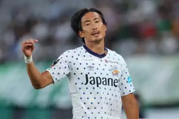 39歳なのに…跳躍力に驚愕「跳びすぎ」　今度はゴール「アシストがバズったと思ったら」