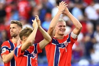 ノルウェーが快勝「ポット3は詐欺」　Wデビューの怪物が圧巻2発…平均身長188センチ「みんな本当にデカい」