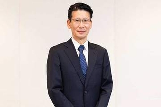 引退から5年…元日本代表が「ひと回り大きくなった」　44歳の逞しい近影に「仕上がってきてますね」
