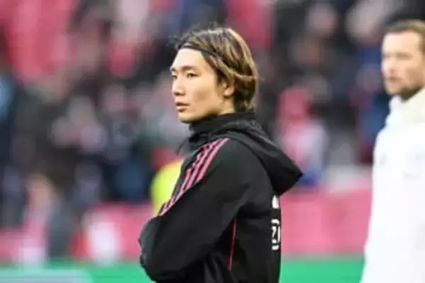 欠場続く日本代表29歳は「痛みに悩まされている」　指揮官が明言…現地報道「数週間前から」