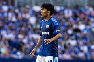 24歳が王者相手に堂々デビュー「溶け込んだ」　スター軍団を無失点…現地絶賛「ボール奪取多かった」