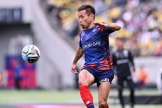 長友佑都が9試合ぶりに出場で25分間プレー　W杯メンバー発表の9日前「あとは待つだけ」