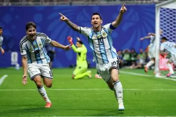 アルゼンチンが大逆転でベスト8進出　メッシも試合後に歓喜の涙…2点差ひっくり返す劇的ドラマ