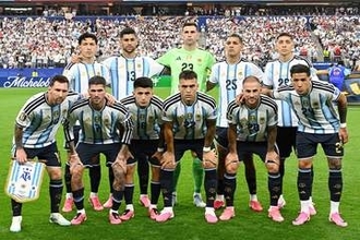 ベスト8進出のアルゼンチン、W杯の裏でFBIがサッカー協会を捜査　現地報道「数億ドルの疑惑」