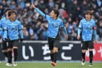 先発抜擢で流れ断ち切る一撃「狙い通り」　川崎の2番継承も「番号でサッカーをするわけじゃない」