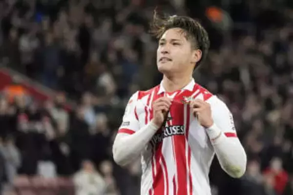 22歳日本人の「上半身かなりゴツい」　英で初ゴール…肉体改造にファン驚愕「逞しくなってる」