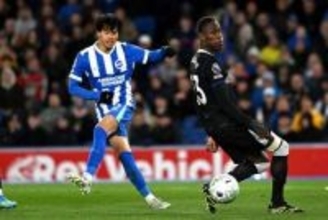 三笘薫が「ロナウジーニョのよう」　華麗タッチでチェルシー翻弄「空中でかわした？？」