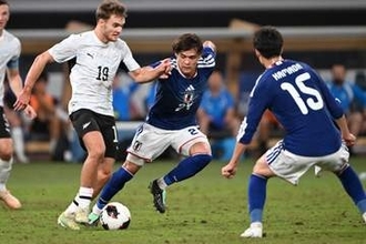25歳日本代表が「トラップした瞬間に狩りに来る」　審判カメラで撮影…ファン喝采「臨場感あって最高」