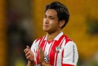 松木玖生の起点パス「卓越の一言に尽きる」　先発で結果…現地高評価「非常にいいパフォーマンス」