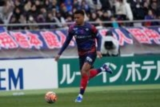 J助っ人の衝撃弾を「誰が止められる？」　右足一閃のゴラッソにファン驚愕「フッキやん」