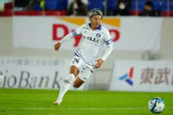 全治1年の37歳ストライカー「かかってこい1年リハビリ」　過酷な試練にファン激励「勇者は帰ってくる」
