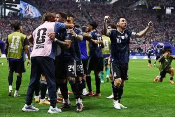 アルゼンチンが7分間で鮮やか逆転劇　圧巻2アシストのメッシがPOTM…因縁イングランド相手に劇的展開
