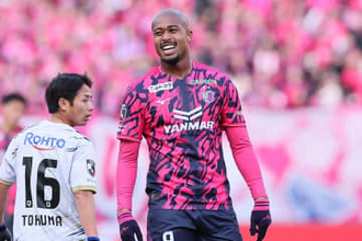 圧巻のオーバーヘッド弾に「思わず声出た」　後半ATに衝撃弾…24歳エースが「身体能力高すぎ」