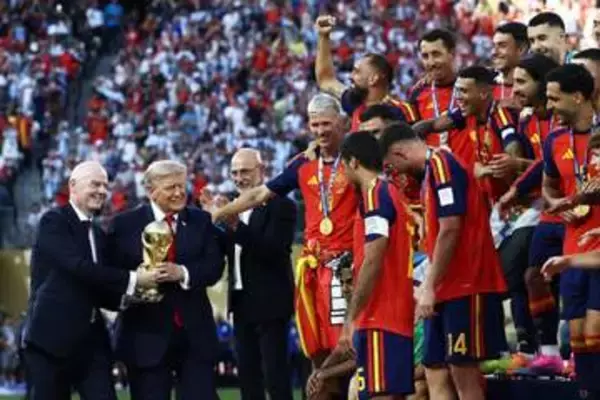 FIFAの“約束反故”に海外非難「裏切る」　決勝で規則破り…最悪のピッチ惨状にも苦言「忘れていた」