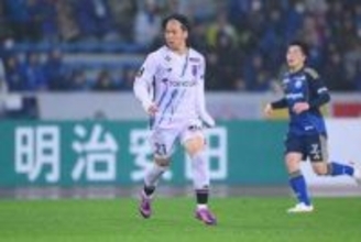 今季プロ昇格→J1デビュー「自分もそこに」　生え抜き18歳が見せた未来…家族から「楽しんできて」