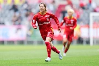 INAC神戸・成宮唯がWEリーグMVP　チームの優勝に貢献…授賞式で涙「より一層、高みを目指して」