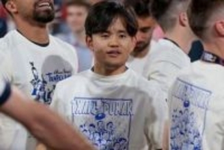 久保建英が披露した「謎ダンス」　なぜかブラジル国旗…ノリノリにファン衝撃「最高」