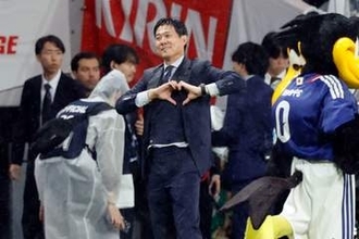 「おばちゃんはどうしたの？」森保監督が気づいた異変　大手術から6年…“広島の母”に届けた1勝