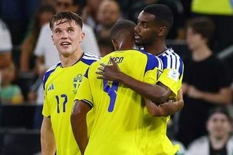 日本の脅威に…スウェーデンの”372億円コンビ”がW杯初戦で躍動「ついに実現した」