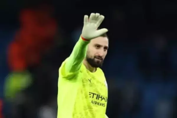 世界的名将も頭抱え「なんてセーブだ」　同僚も驚愕のスーパープレーが「この世のものとは思えない」