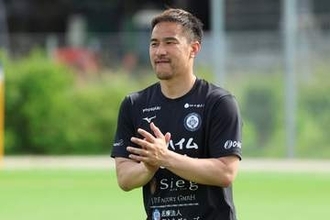 日本人選手が海外で”生き残る”条件　岡崎慎司が提言…次なる壁へ「使わざるを得ない存在に」