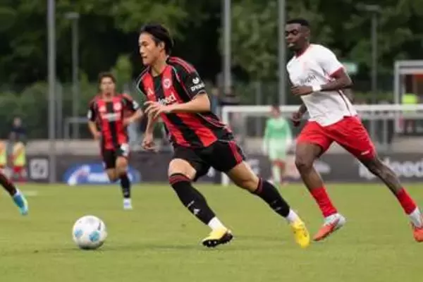 日本人18歳は「並の若手選手ではない」　11試合10得点…ドイツ報道「移籍が選択肢に」
