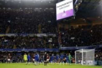 プレミアで大乱闘勃発…投げ飛ばして「ボコられてる」　ダービーで蛮行「怖すぎだろ」