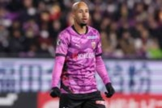 J助っ人の妙技に「騙された」　針の穴通す”美パス”にファン興奮「魔法使い」「凄かったわ」